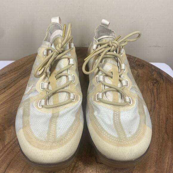 Nike Air VaporMax 2019 White Gold Womens Size 8.5 Cream Athletic Shoes - Picture 4 of 10